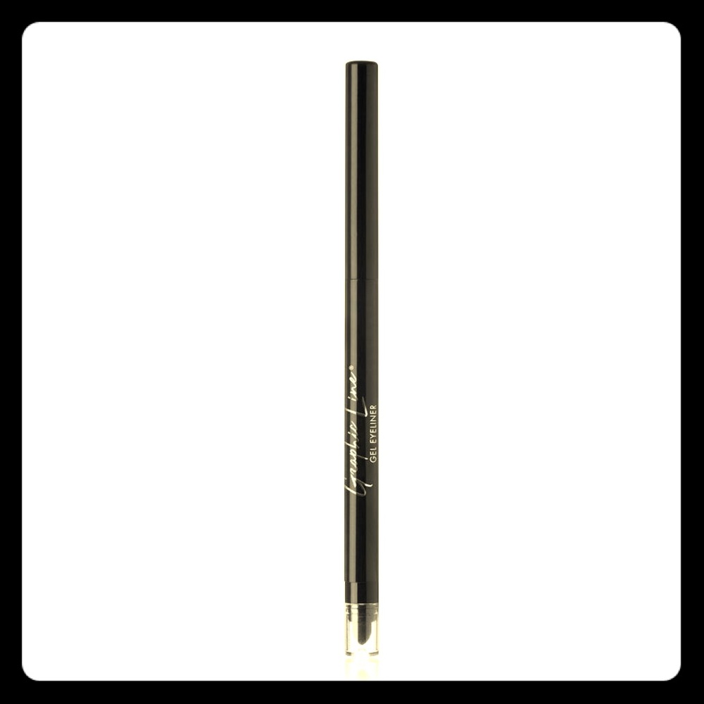 Kristofer Buckle Graphic Line Gel Eyeliner